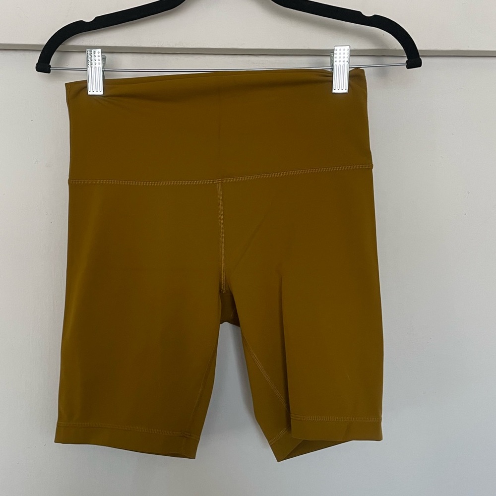 Lululemon spandex shorts